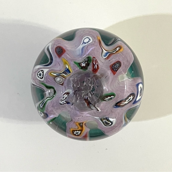 Wheaton Village glass art paperweight signed by WH - Picture 6 of 10